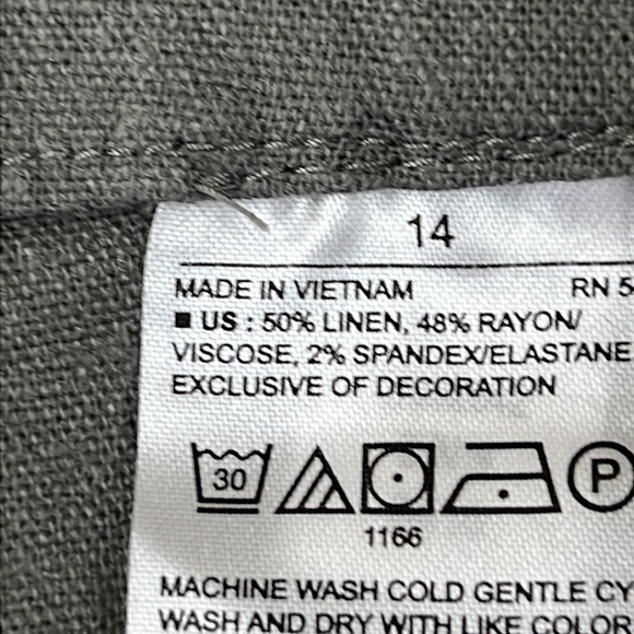 Banana Republic Factory Fringe Linen Shorts - Picture 5 of 11